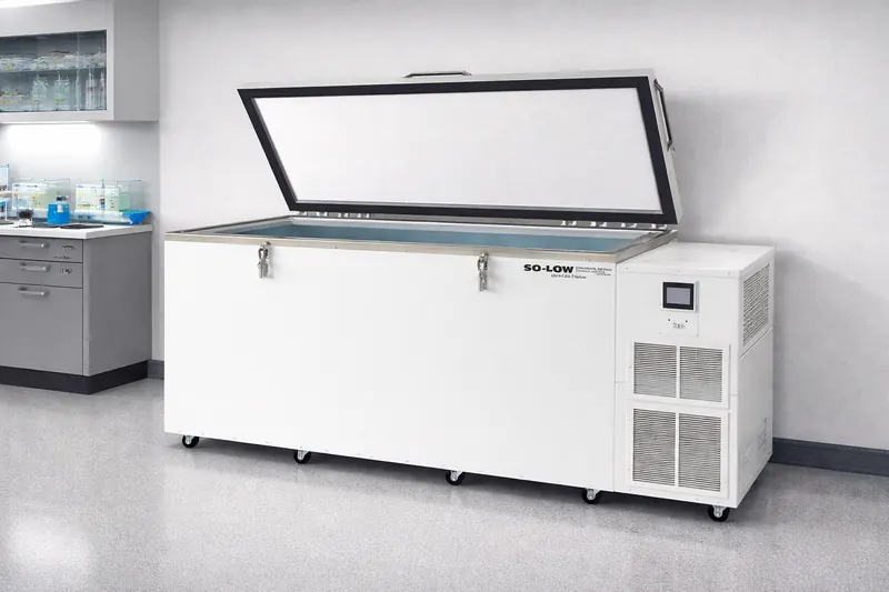Ultra-low temperature chest freezer
